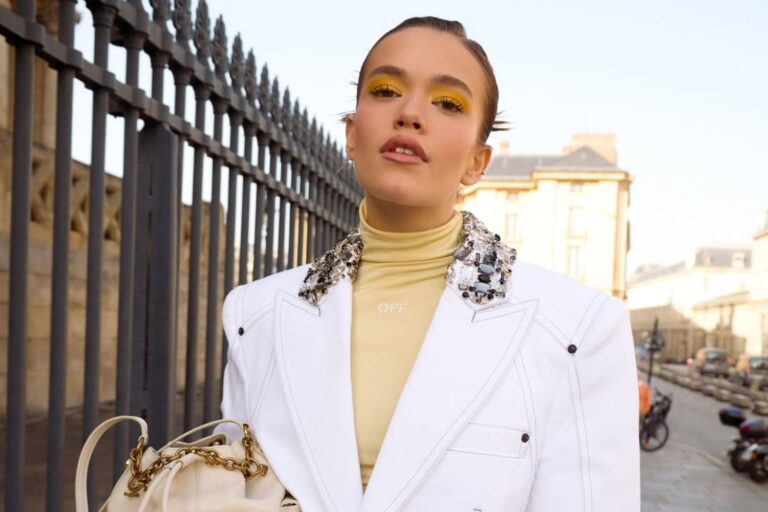 El recogido japonés de Lucía de Luis que está arrasando en la Paris Fashion Week