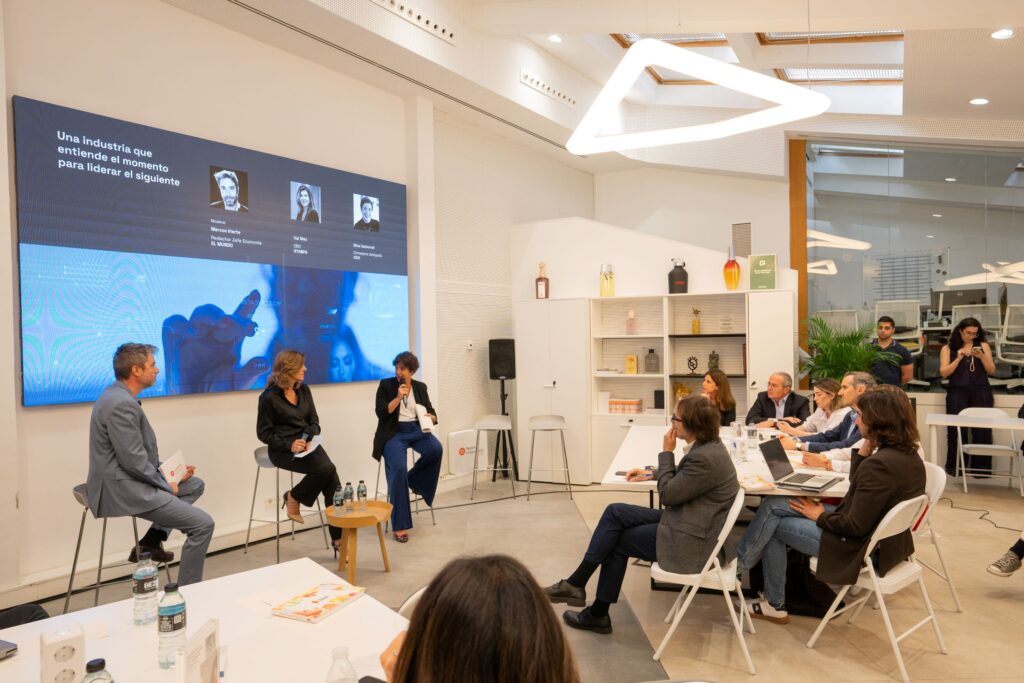 Val Díez STANPA y Elisa Carbonell ICEX