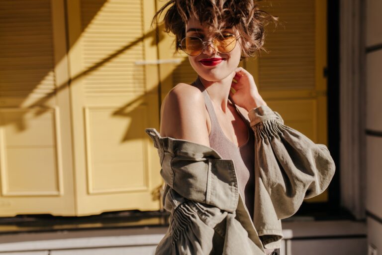 Layering en primavera: la técnica que transforma cualquier look en 2026