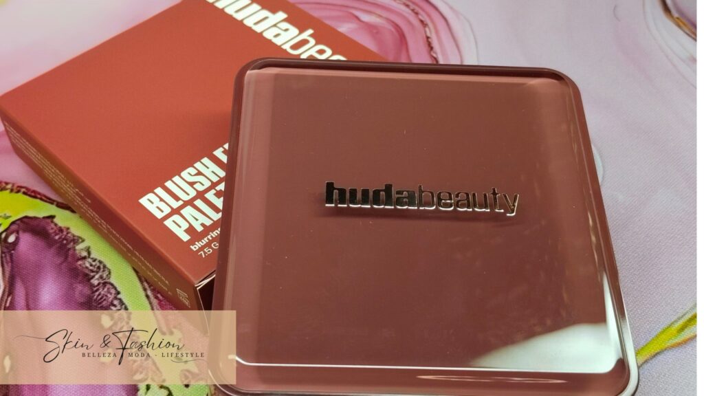 Paleta coloretes Strawberry Latte Huda Beauty