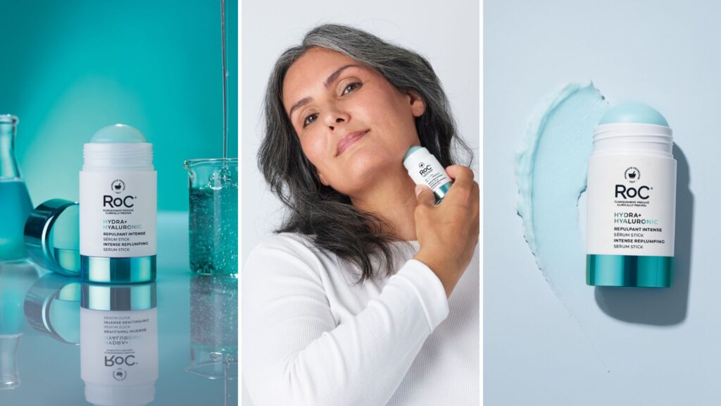 Mujer aplicando el sérum en stick RoC directamente sobre la zona del cuello y mandíbula.